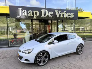 Foto 12 van Opel Astra GTC 1.6 Turbo Sport