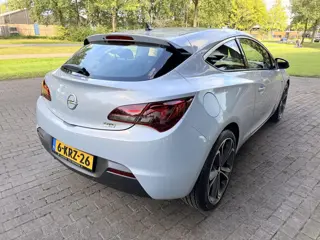 Foto 20 van Opel Astra GTC 1.6 Turbo Sport