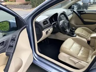 Foto 16 van Volkswagen Golf 1.2 TSI 105PK Highline•Leder•Navi