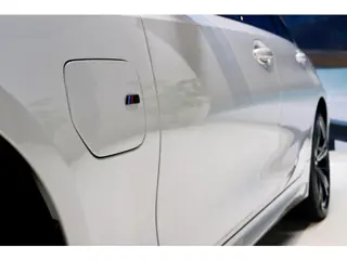 Foto 19 van BMW 3-serie 320e M Sport|Leder|Ambient|NL