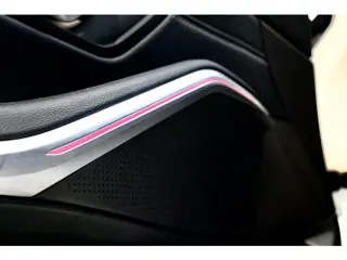 Foto 11 van BMW 3-serie 320e M Sport|Leder|Ambient|NL
