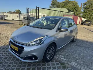 Foto 7 van Peugeot 208 1.2 PureTech Allure (bj 2017)