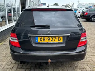Foto 16 van Mercedes-Benz C-Klasse Estate 200 CDI Avantgarde | Trekhaak | Automaat | Stoelverwarming | Parkeerse
