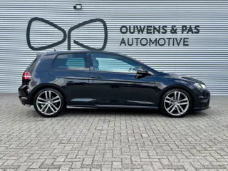 Foto 12 van Volkswagen Golf 1.4 TSI R-Line | 1E EIGENAAR | LEER | DYNAUDIO | NAVIGATIE