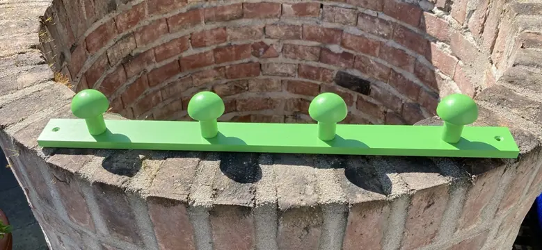 Vrolijke Groene Kapstok van Massief Beukenhout!