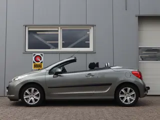Foto 11 van Peugeot 207 CC 1.6 VTi (bj 2008)