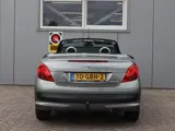 Foto 30 van Peugeot 207 CC 1.6 VTi (bj 2008)