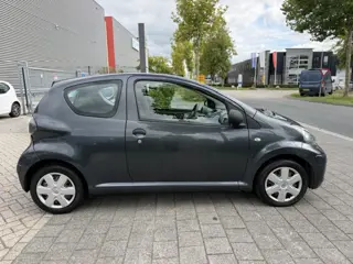 Foto 16 van Toyota Aygo 1.0-12V Access| Airco| APK 2027
