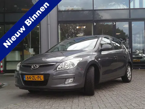 Hyundai i30 1.6i Style Staat in De Krim (bj 2008)