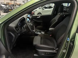 Foto 17 van Ford Kuga 2.5 PHEV 243 pk ST-Line X | Trekhaak | AGR stoelen | Adapt. Cruise | Winter Pack | B&O | 3