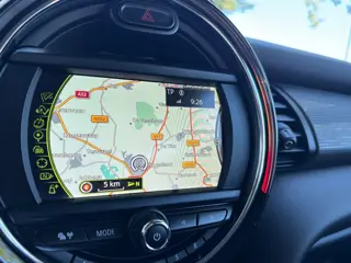 Foto 13 van MINI 3-deurs 1.5 Cooper Business | Bluetooth | Navi | Cruise | Airco