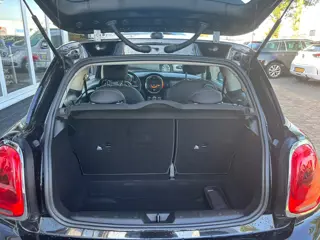 Foto 17 van MINI 3-deurs 1.5 Cooper Business | Bluetooth | Navi | Cruise | Airco