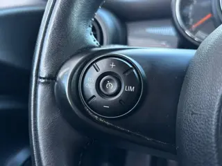 Foto 11 van MINI 3-deurs 1.5 Cooper Business | Bluetooth | Navi | Cruise | Airco
