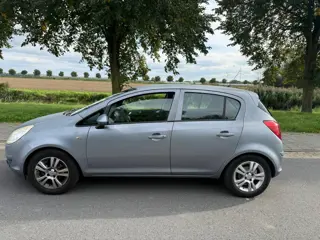 Foto 20 van Opel Corsa 1.2-16V '111' Edition AIRCO/CRUISE/APK 07-2027