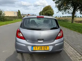 Foto 18 van Opel Corsa 1.2-16V '111' Edition AIRCO/CRUISE/APK 07-2027
