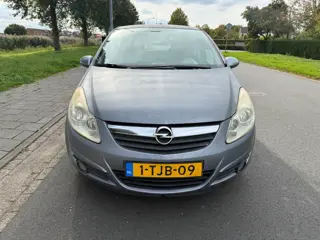 Foto 14 van Opel Corsa 1.2-16V '111' Edition AIRCO/CRUISE/APK 07-2027