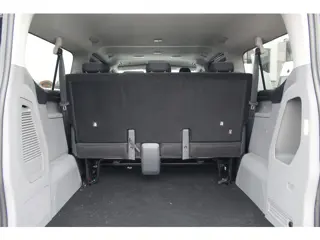 Foto 12 van Ford Transit Custom 2.5 PHEV 233pk L2H1 Kombi Limited | 8-Persoons | Incl. BPM | Stuur + Stoelverwar