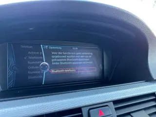 Foto 13 van BMW 3 Serie 318i Corporate Lease | M Pakket | Parkeersensoren | Bluetooth | Navi