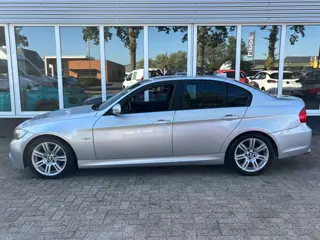 Foto 14 van BMW 3 Serie 318i Corporate Lease | M Pakket | Parkeersensoren | Bluetooth | Navi