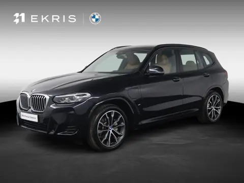 BMW X3 xDrive30e | SOH 95% | M Sportpakket | Trekhaak | Parking Assistant | Sportstoelen