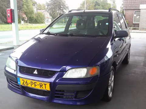 Mitsubishi Space Star 1.6 Shogun SE Staat in De Krim