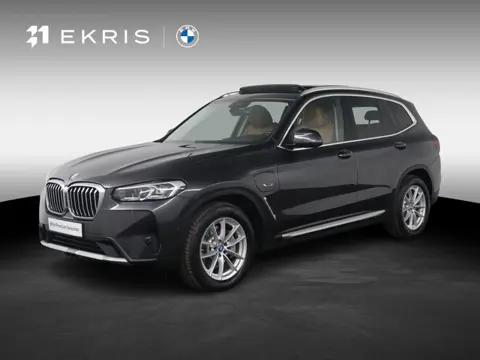 BMW X3 | SOH 99% | Panoramadak | Elektrisch verstelbare stoelen | Head-Up Display | Stoelverwarming