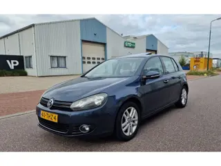 Volkswagen Golf 1.2 TSI Highline BlueMotion PANO NAVI CRUISE TREKHAAK 2 X SLEUTELS