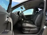 Foto 26 van Volkswagen Polo 1.2-12V | 2e Eigenaar | Airco | 16" Velgen | AUX | Elektrisch pakket | Dealer Onderh