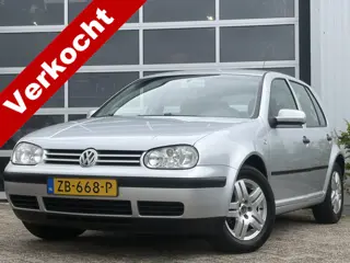Volkswagen Golf 1.6 Oxford 100pk | Automaat | Achteruitrijcamera | Apple Carplay/Android auto | Crui
