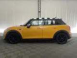 Foto 23 van MINI 5-deurs 1.5 Cooper Chili Serious Business | Bluetooth | Cruise Control | Climate Control |