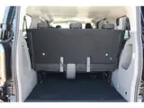 Foto 22 van Ford E-Transit Custom 320 L1H1 Kombi Limited | 9 persoons | 71kWh | 100kW/136pk | Trekgewicht 2300kg