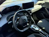 Foto 28 van Peugeot 2008 1.2 Hybrid 136 Style Hybride + Benzine * Climate & Cruise Control * Navigatie & Spotify