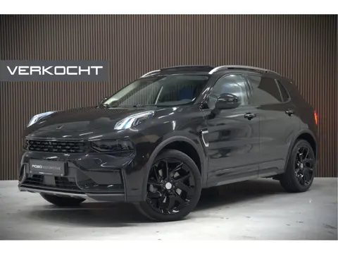 Lynk & Co 01 1.5 Black Edition | Panoramadak | Stoelverwarming | Keyless | Apple Carplay | Memory Se