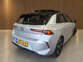 Foto 14 van Opel ASTRA 1.2 Turbo GS - navigatie / camera / carplay / verwarming / HUD / panoramadak
