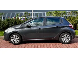 Foto 14 van Peugeot 208 1.2 PureTech Blue Lease Premium/D-RIEM V.V/NW APK/TOP STAAT/