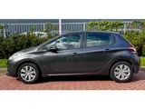 Foto 24 van Peugeot 208 1.2 PureTech Blue Lease Premium/D-RIEM V.V/NW APK/TOP STAAT/