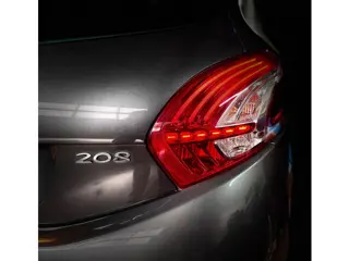 Foto 20 van Peugeot 208 1.2 PureTech Blue Lease Premium/D-RIEM V.V/NW APK/TOP STAAT/