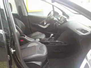 Foto 19 van Peugeot 2008 1.2 PureTech Allure Staat in De Krim