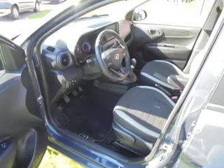 Foto 14 van Hyundai I10 1.0 Comfort 5drs, Airco, 5 deur, O.Historie erbij ,incl.Bovag Garantie.