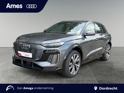 Audi Q6 e-tron S edition 83 kWh 252pk Park assist plus | Exterieur S line | Omgevingscamera's