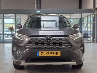 Foto 16 van Toyota RAV4 2.0 VVT-iE Executive | Trekhaak | Memory Seats | JBL Audio | 360 Camera | All-Season | B