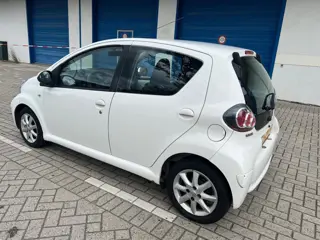 Foto 17 van Toyota Aygo 1.0-12V Access