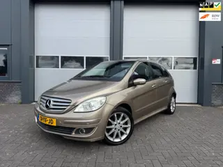 Mercedes-Benz B-klasse B170 Automaat Xenon Trekhaak 17''