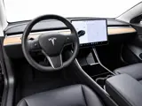 Foto 29 van Tesla Model 3 Standard RWD Plus 60 kWh | Autopilot | Adapt. Cruise | Panoramadak | Navigatie Fullmap