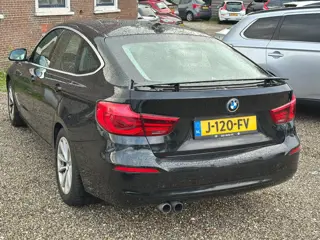 Foto 18 van BMW 3-serie Gran Turismo 330i Centennial High Executive Adaptief Cruise Lane Assist Nieuwe Banden Ze