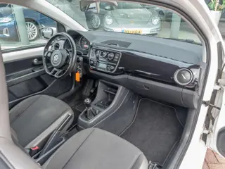 Foto 18 van Volkswagen Up! 1.0 high up! BlueMotion | Airco