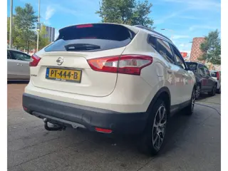 Foto 15 van Nissan Qashqai 1.2 Tekna 360camera Vol Opties