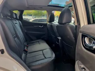 Foto 19 van Nissan Qashqai 1.2 Tekna 360camera Vol Opties