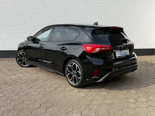 Foto 15 van Ford Focus 1.0 EcoBoost ST Line 125pk l CRUISE l CAMERA!