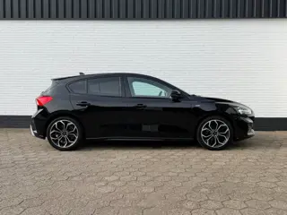 Foto 18 van Ford Focus 1.0 EcoBoost ST Line 125pk l CRUISE l CAMERA!